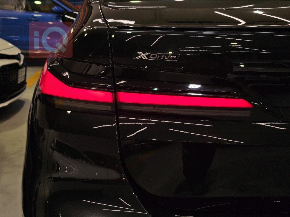 بي ام دبليو الفئة 7